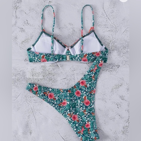 NWOT Floerns Floral Frill Trim High Cut Bikini Medium 2 piece bathing suit - Picture 10 of 11